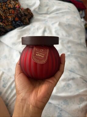 Crisp Harvest Apple Scented Candle - Red Pumpkin Jar